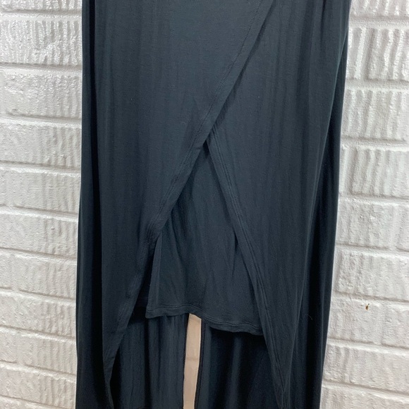 CAbi Black Beyond Tee 3243 XS - Picture 7 of 7